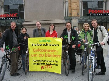 Start der Fahrradtour - Pressefoto "Gruppe Hameln"